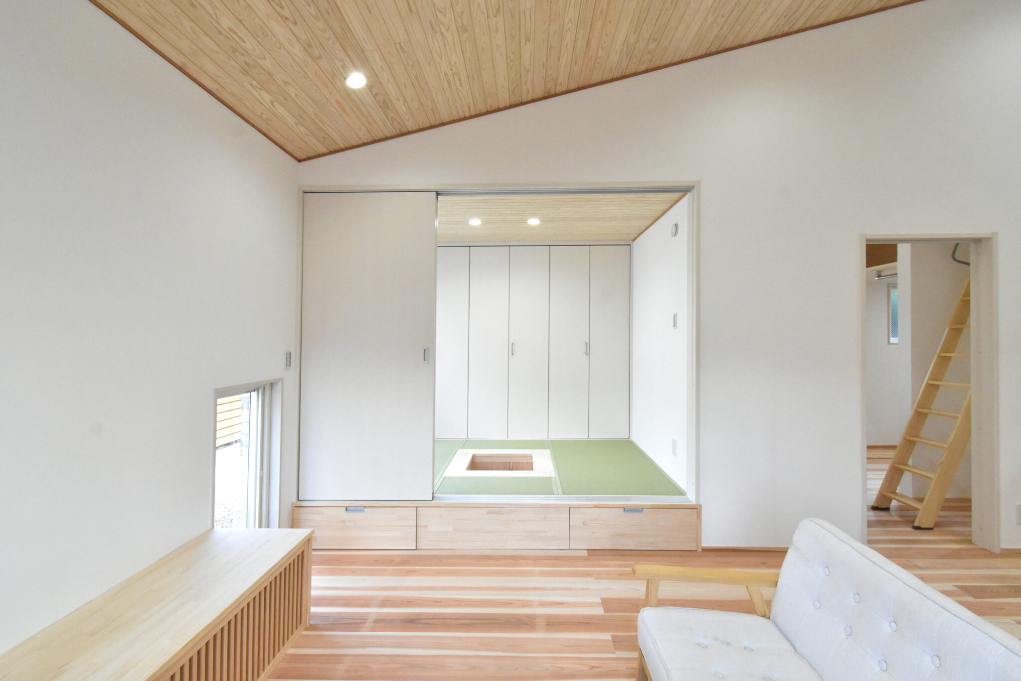 畳コーナーは本当に必要?リビングに取り入れて後悔しないためのポイント | 福知山市で新築注文住宅ならHORI建築 | 生かされる家、木の家専門店。